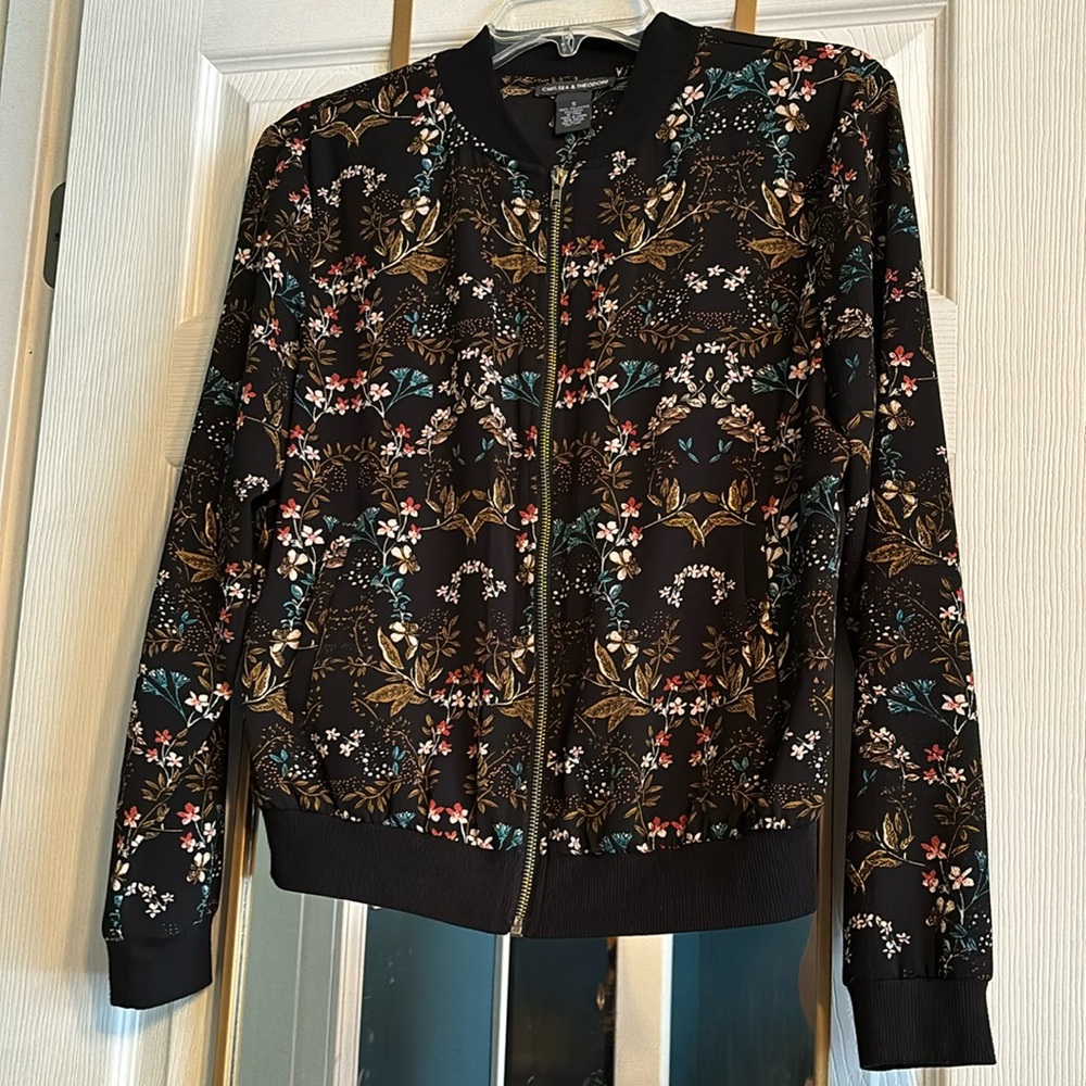 Chelsea & Theodore light jacket